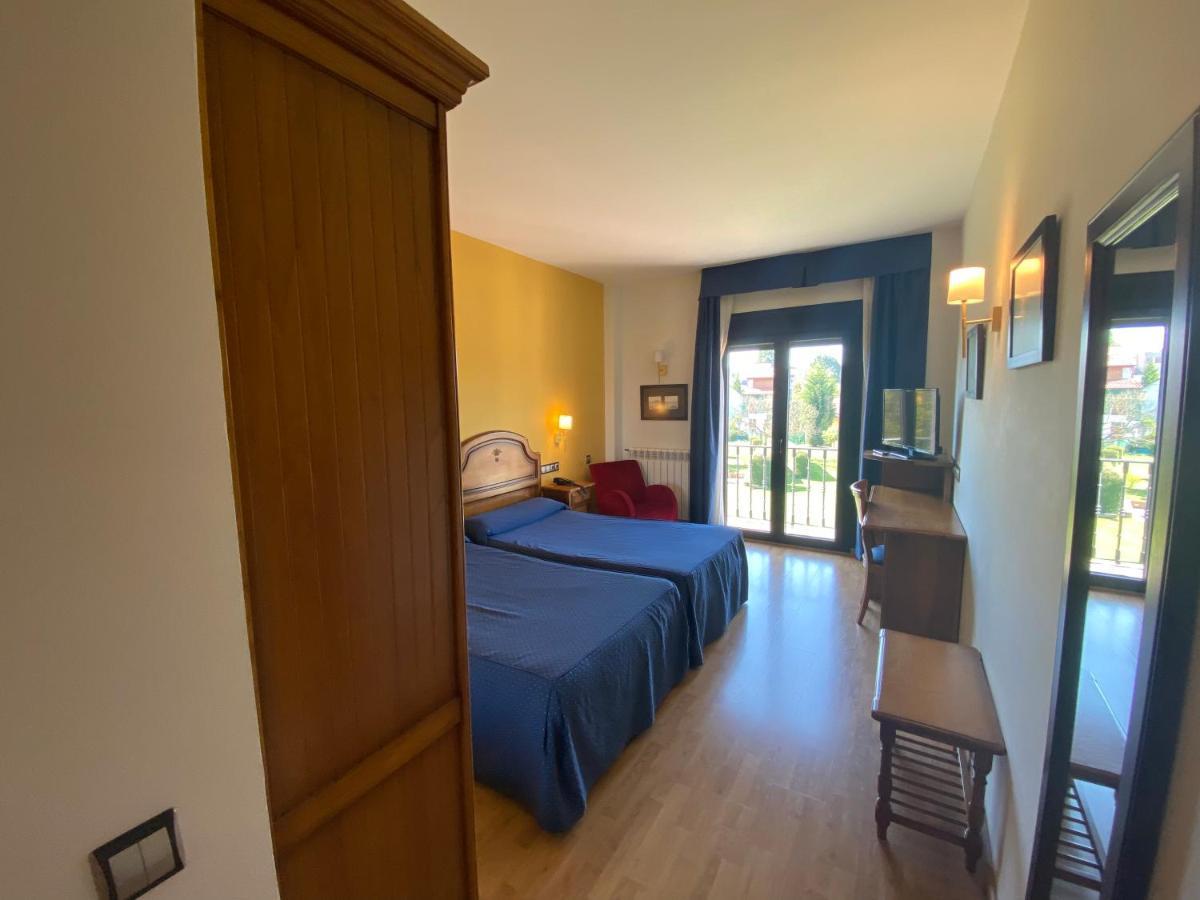 Hotel Cristina Norena ภายนอก รูปภาพ