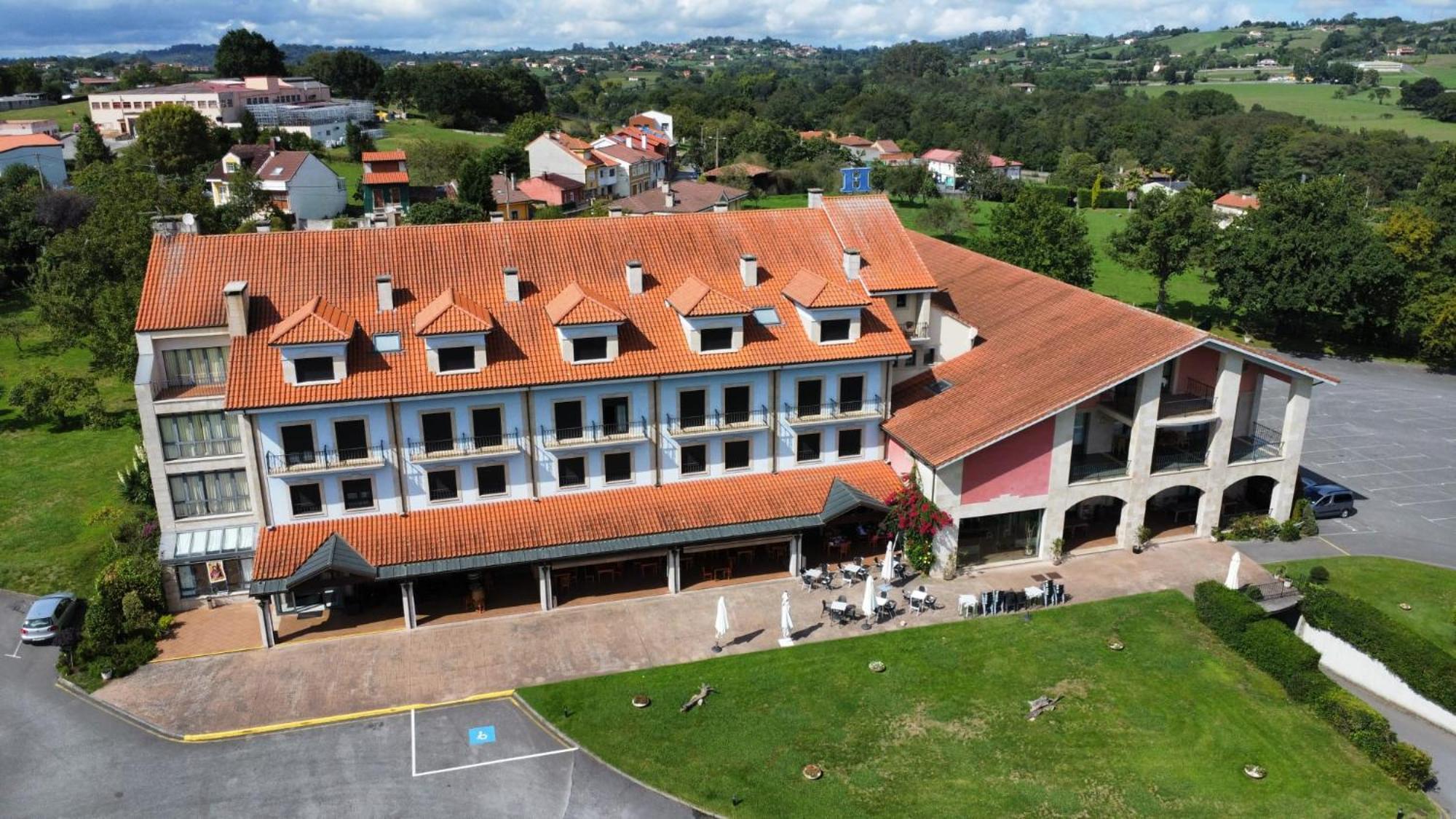 Hotel Cristina Norena ภายนอก รูปภาพ