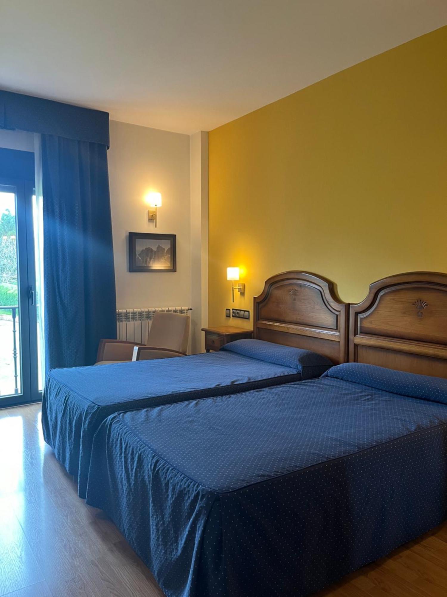 Hotel Cristina Norena ภายนอก รูปภาพ
